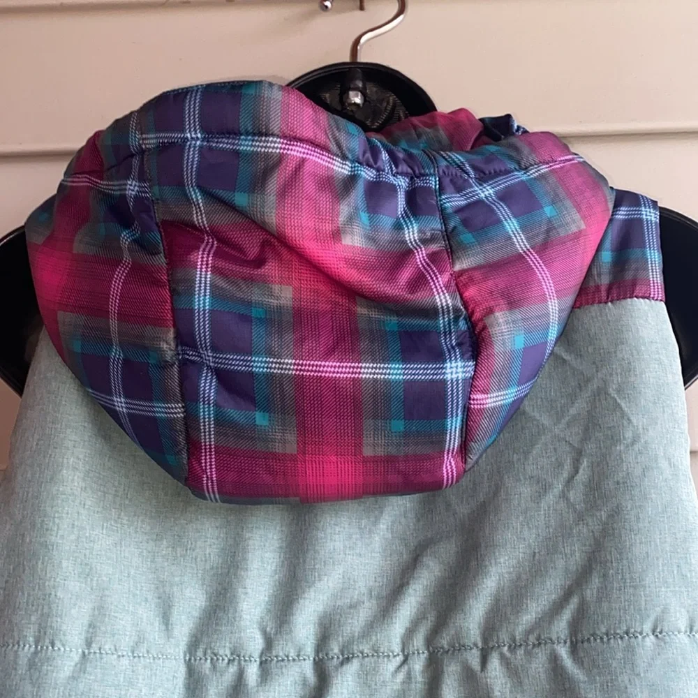 Burton Dry Ride hooded vest. Size small. - Picture 6 of 7